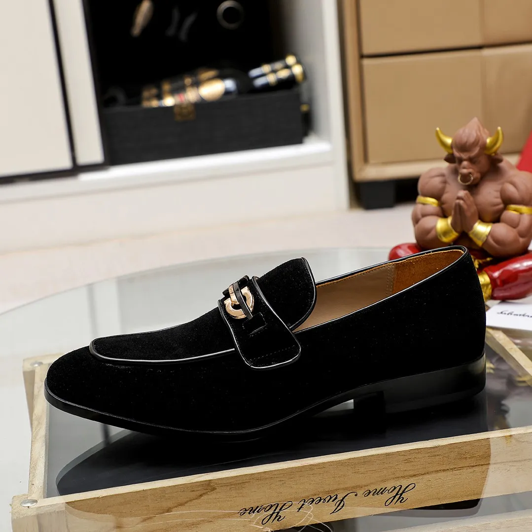 Men's shoes 💰600 🕷🕷🐂【Ferragamo】 Popular fashionable casual shoes🇨🇳Official website counter 1:1 production, original mold opening💯Good quality visible, imported high-end first-layer pebbled calfskin, water-dyed🐂leather lining🌿very clear texture, high-quality waterproof, non-slip and wear-resistant outsole🎋high quality and low price, truly handmade🍓, 3 colors available! Code number 38-44 (45. To be customized)